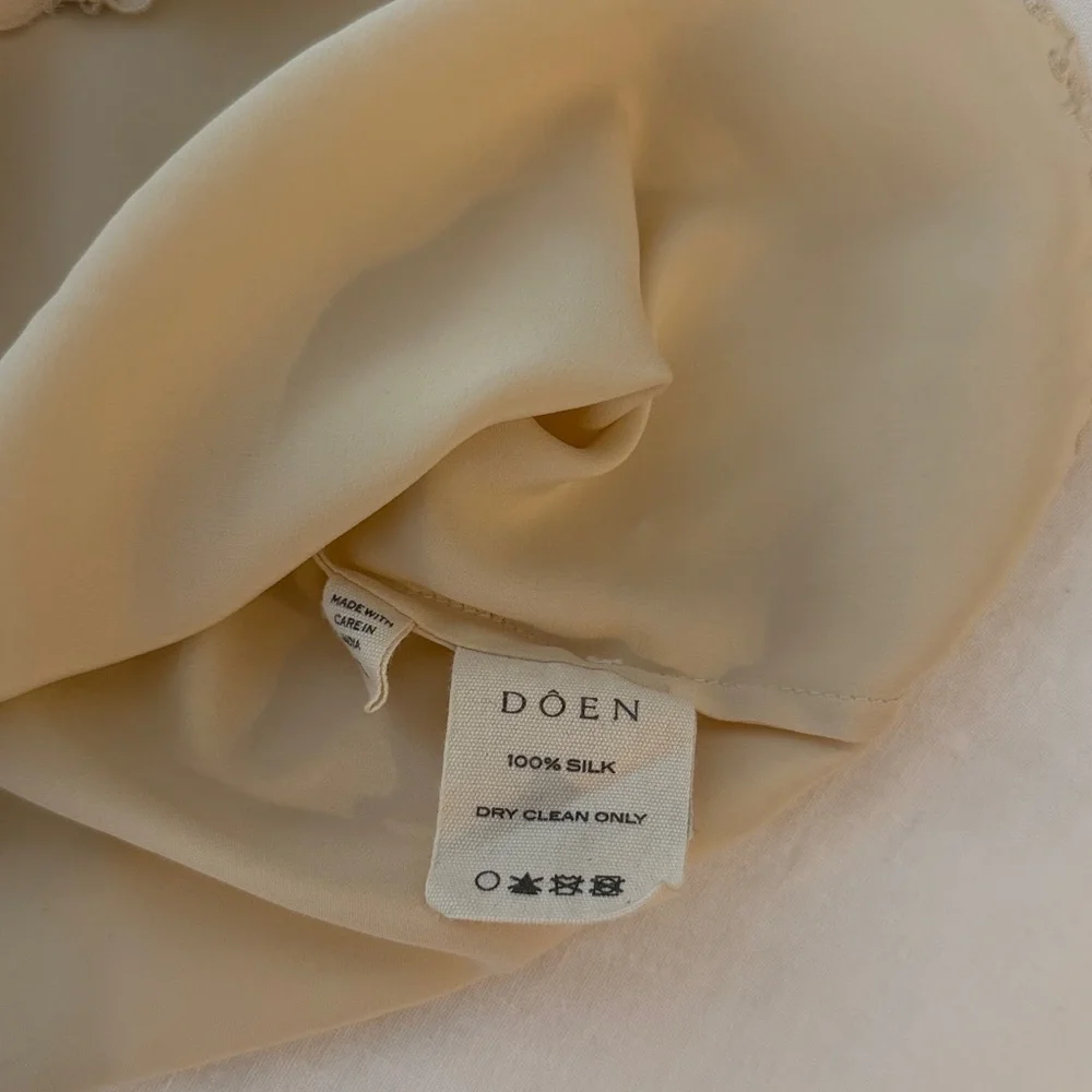 Doen Heirloom Set in Mother of Pearl - Picture 5 of 6